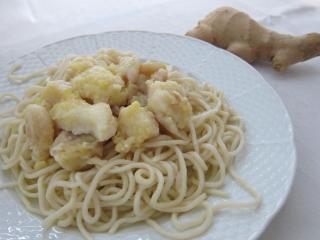 Pangasius na zázvore s čínskymi rezancami