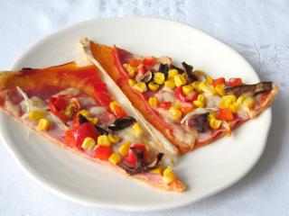 Pizza z lístkového cesta