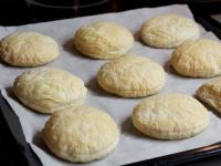 Pečieme 10 - 15 min. pri teplote 170°C....