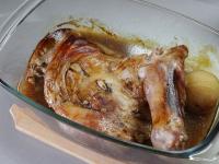 Pečieme prikryté 180 min. pri teplote 130°C....