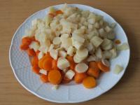 Zeleninu, okrem cibule a cesnaku, nadrobno...
